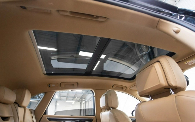 Porsche Macan cena 235000 przebieg: 51000, rok produkcji 2017 z Świeradów-Zdrój małe 781